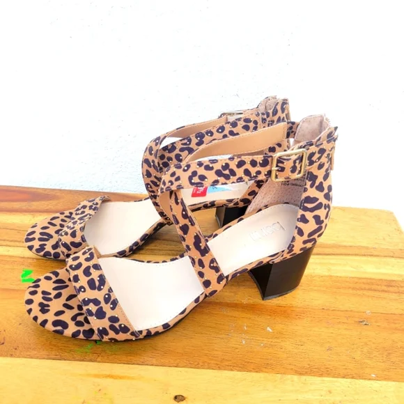 Bar lll Bayleef Ankle Strap Classic Pumps Women's Size 9.5 - Picture 7 of 15